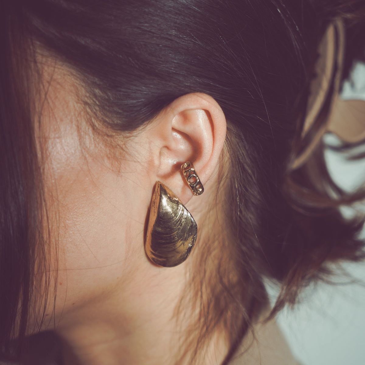 Altea Earrings, brass